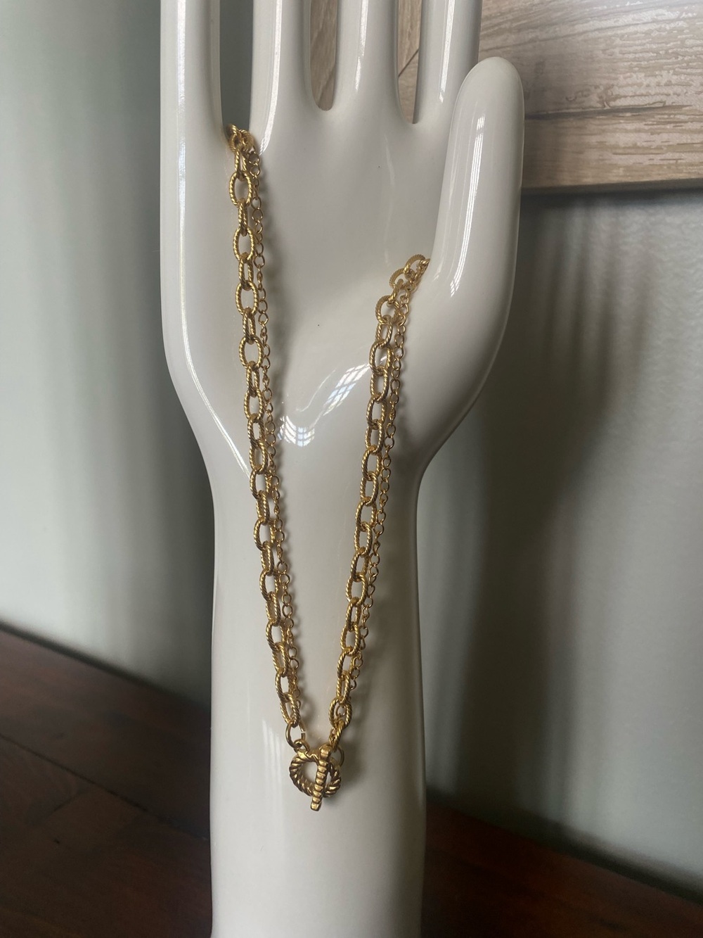 NWT Ellie Vail “Sutton” Gold Layered Necklace in Zipper Gift Pouch - Picture 10 of 14